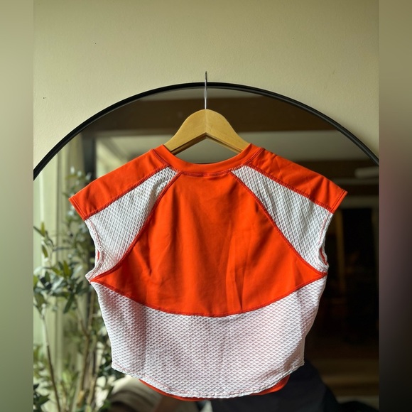 FREE PEOPLE MVMT | space race crop| size small - Picture 3 of 4